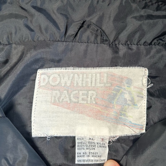 This vintage downhill racer wind breaker is a must have for that winter fit! - Picture 2 of 3